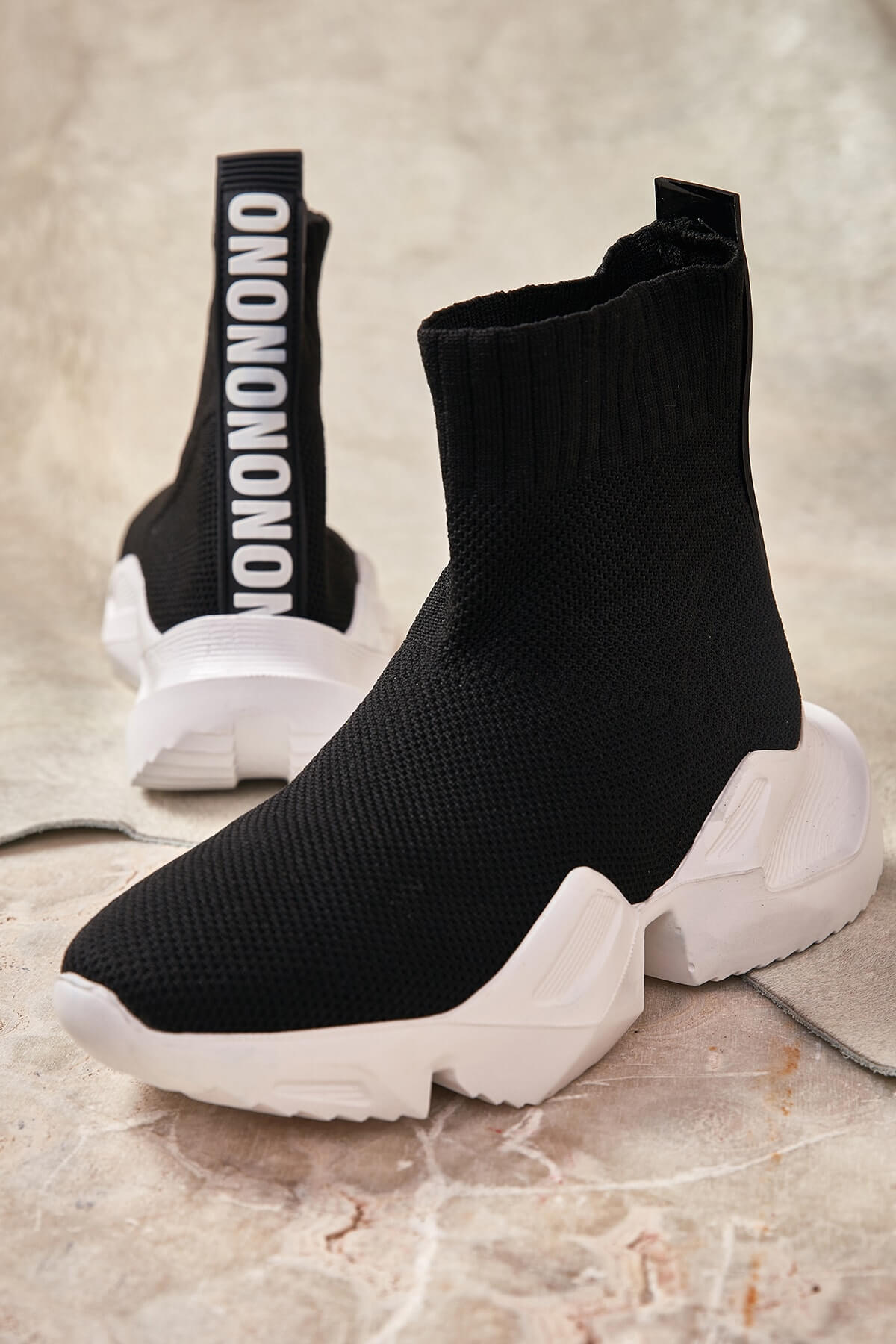 uzun sneakers