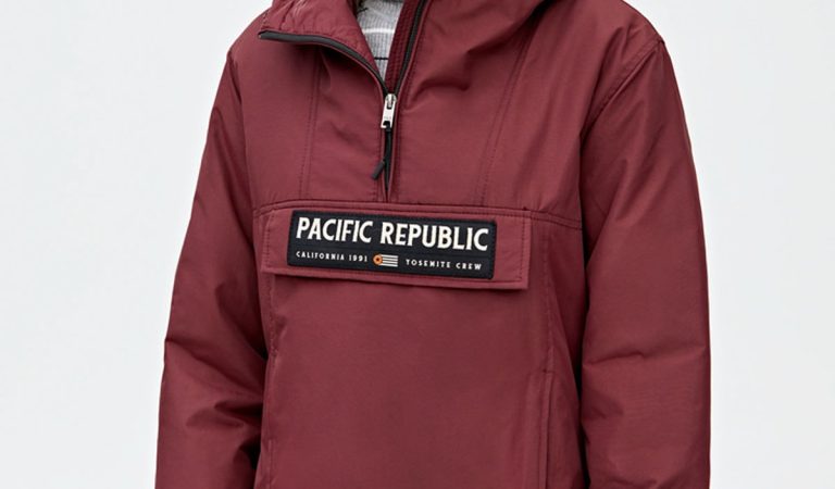 Pull and Bear Kırmızı Kanguru Cepli Mont